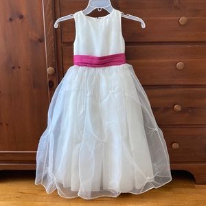 Girls SWEET BEGINNINGS flower girl wedding party dress size 5 / 5T ivory white